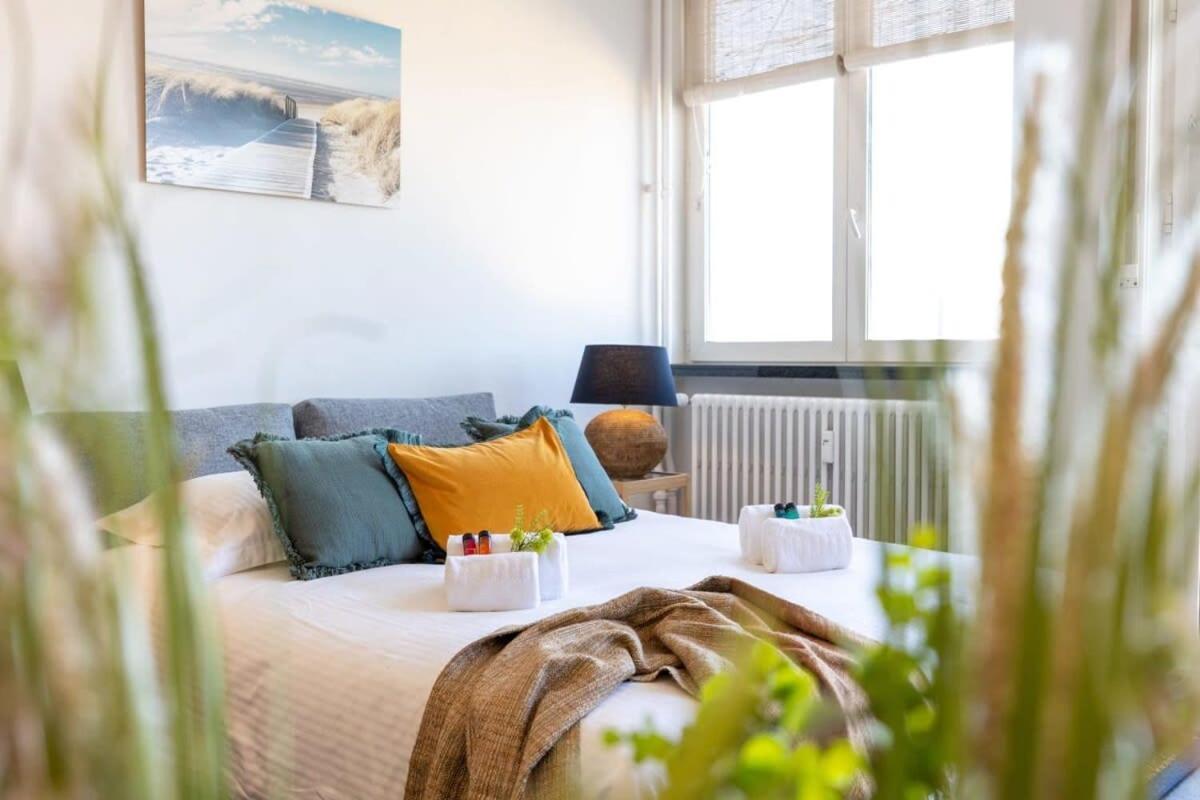 Huswell - Beautiful Spacious Studio With Frontal Sea View Knokke-Le-Zoute Extérieur photo